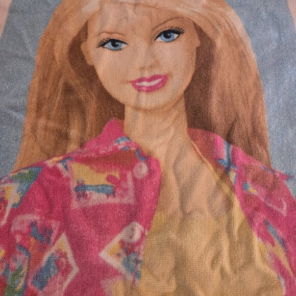 Vintage Barbie Beach Towel 2001 - Picture 2 of 5